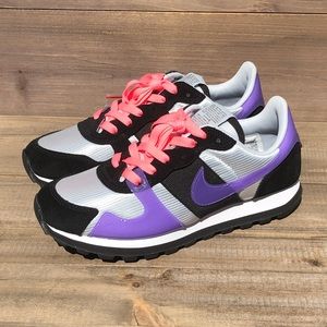 Nike V-Love OX Pure Platinum Black Atomic Violet